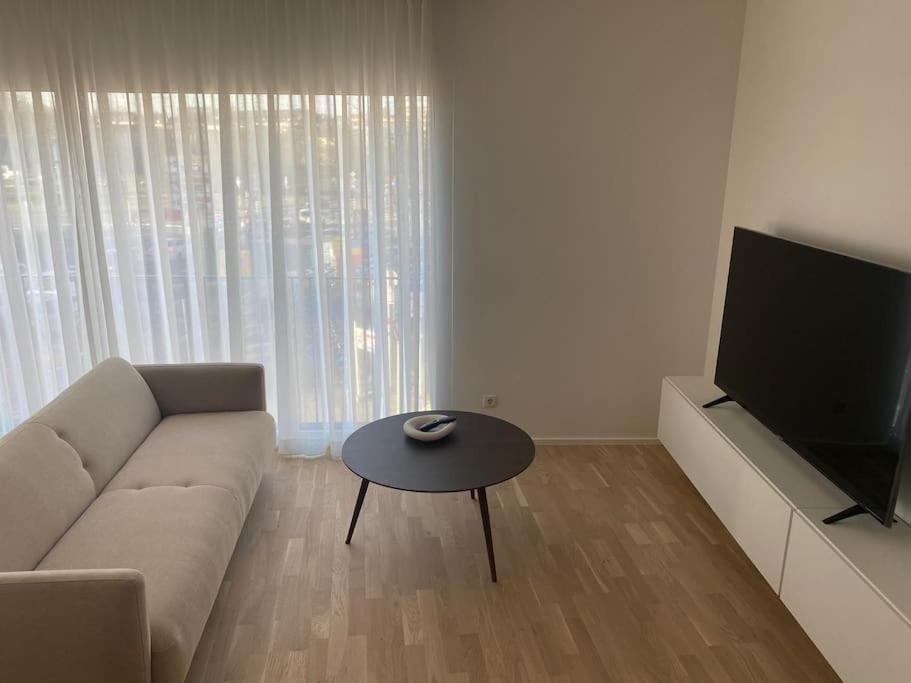 New Spacious Two Bedroom Center With Parking, Near Public Transport ルクセンブルク エクステリア 写真